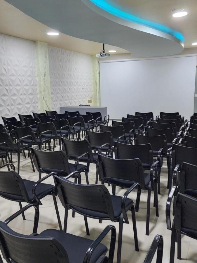 Quarta Avenida 3* Monteria